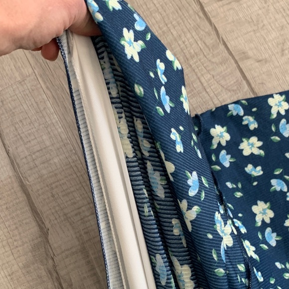 Princess Polly Navy Floral Strapless Bodycon Dress, size 4. - Picture 6 of 11